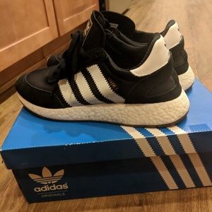 ADIDAS INIKI 5923